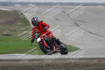 media/Nov-29-2025-TrackDaz (Sat) [[10ae2d9bce]]/B Group/Session 3 (Outside Grapevine)/